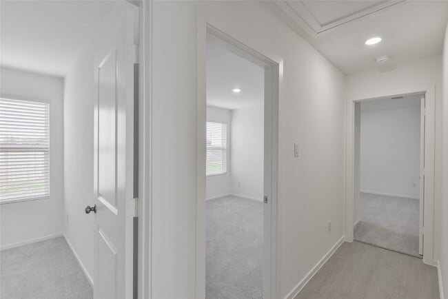 Building Photo - 1327 Tanner Dell Dr