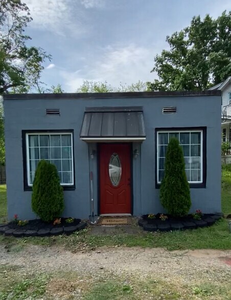 Building Photo - 6260 Lee Hwy