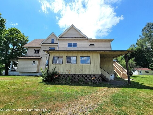 Building Photo - 134 S Main St