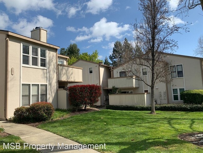 Primary Photo - 1 br, 1 bath House - 375 Camelback Road, U...
