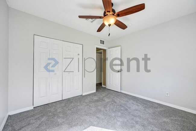 Building Photo - 3158 Antica St