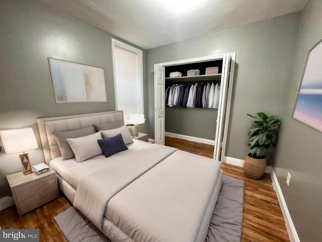 Building Photo - 1934 W Ontario St