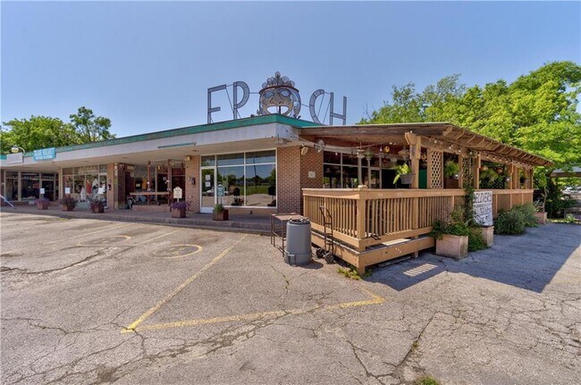 Building Photo - 507 Franklin Blvd