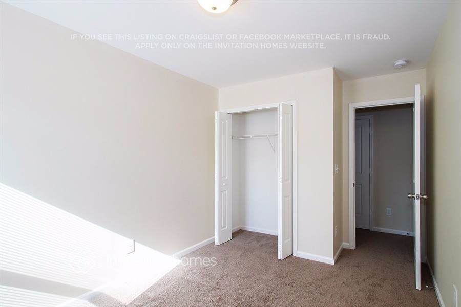 Building Photo - 5016 Broad Leaf Ct