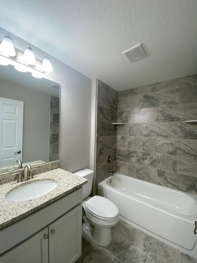Building Photo - Desirable SW Ocala Neighborhood 4/2/2 *WON...