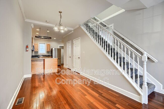 Building Photo - 1122 Scott St