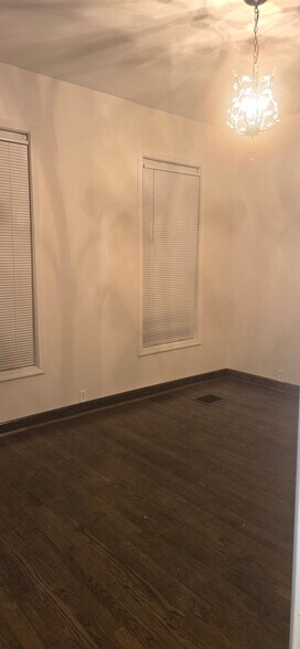 Building Photo - 1515 Lingo St