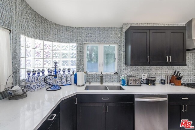 Building Photo - 3136 Floye Dr