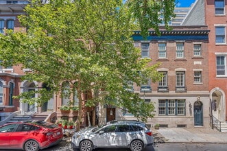 Building Photo - 1833 Spruce St