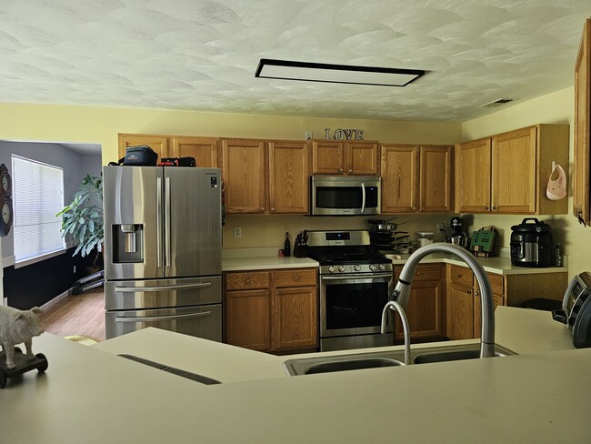 Building Photo - 6734 Burbage Landing Cir