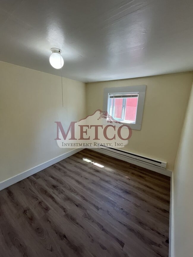 Building Photo - Nice 3 bedroom, 1 bath home in Springfield