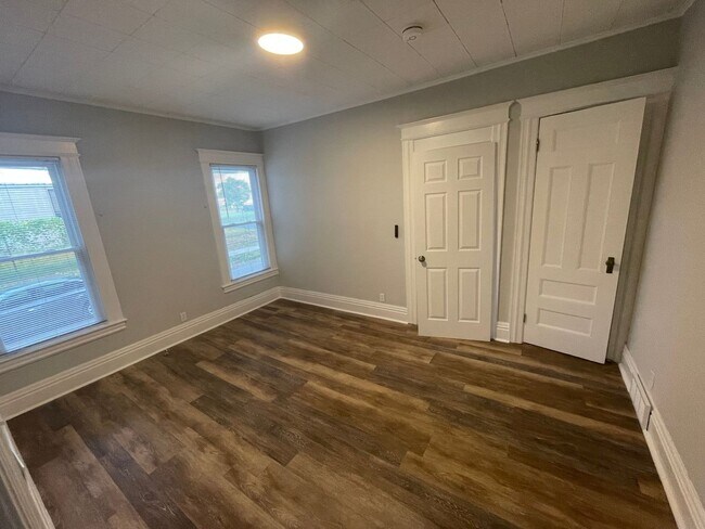 Building Photo - Charming 1BR near the public market