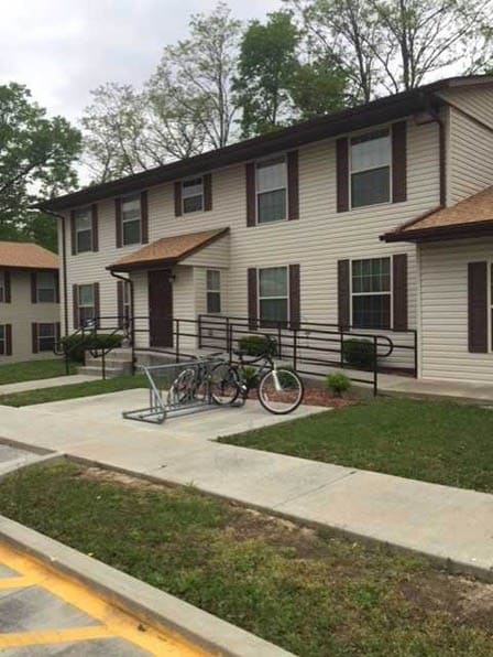 Building Photo - Carlinville Heights Apartments