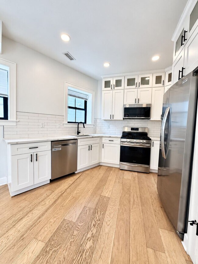Building Photo - Rooftop Deck Living in Fishtown — Spacious 3-Bed, 2-Bath Home for Rent