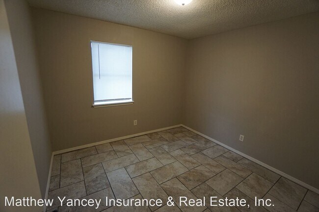 Building Photo - 3 br, 1.5 bath House - 1606 Brewer Ln