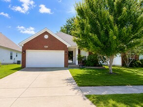 Building Photo - Modern Ranch Living in Desirable Cooper Farms!