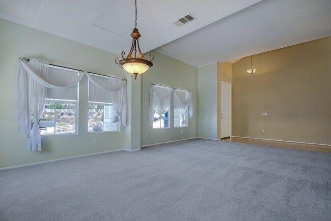 Building Photo - 34122 Courtney Terrace