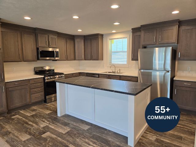 Primary Photo - 1133 Yeomans St