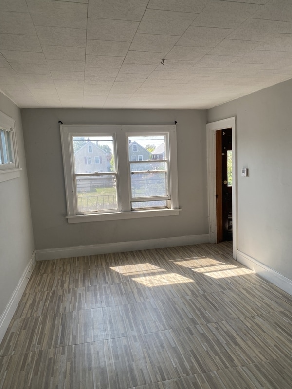 Building Photo - 28 Blum Ave