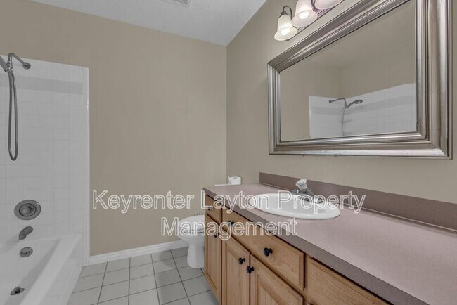 Building Photo - 105 E 820 S