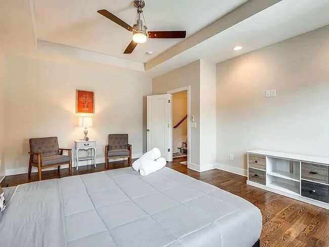 Building Photo - Furnished 6BR House in the Heart of Nashville