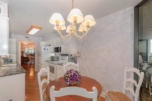 Building Photo - 3598 Yacht Club Dr