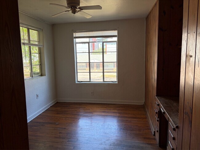 Building Photo - 209 Lovelace Dr