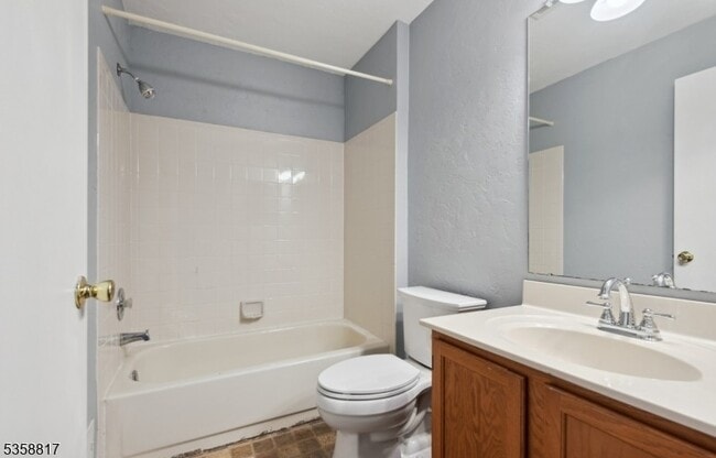Building Photo - 1110 Pinhorn Dr