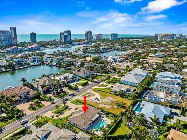 Building Photo - 4222 Crayton Rd