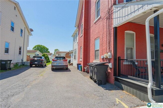 Building Photo - 34 E Washington Ave