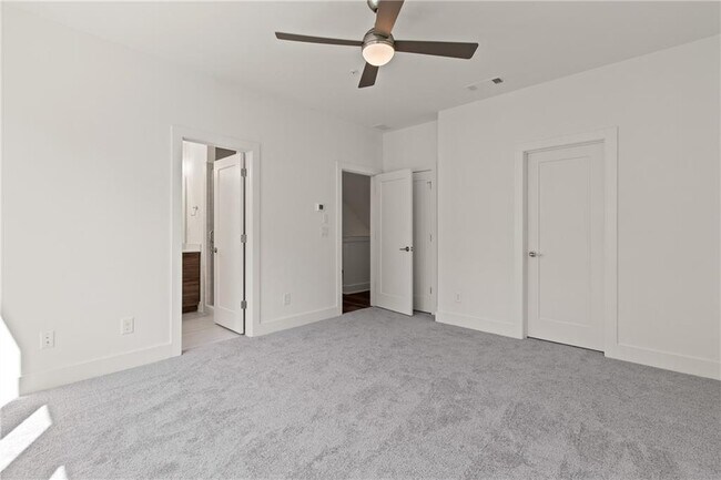 Building Photo - 1292 Chelsea Cir NW
