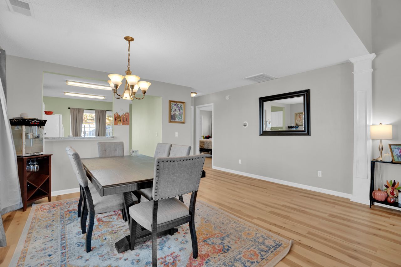 Building Photo - 129 Merowey Ct