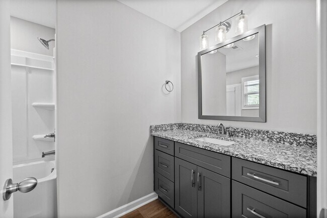 Building Photo - 54 E Fork Dr