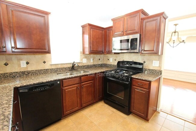 Building Photo - 637 Abbey Village Cir