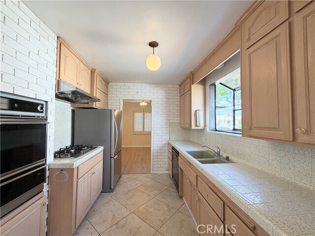 Building Photo - 708 Violeta Dr