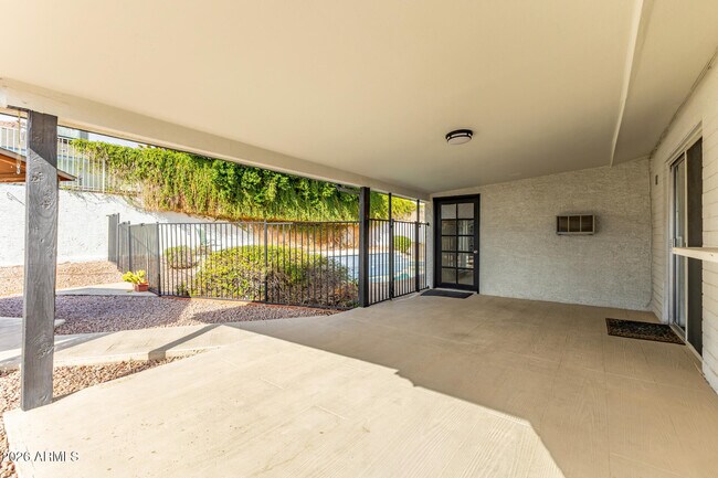 Building Photo - 15014 N 20th St