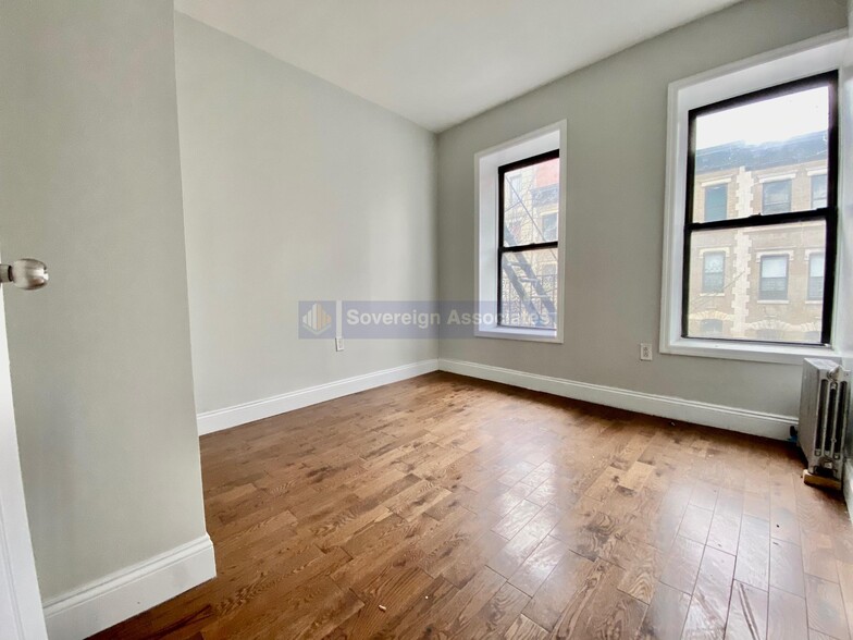 Building Photo - 541 W 156th St