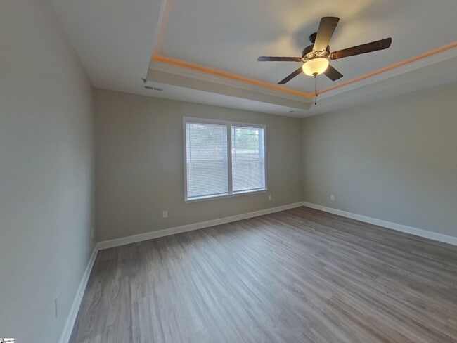 Building Photo - 114 Mistwood Ln