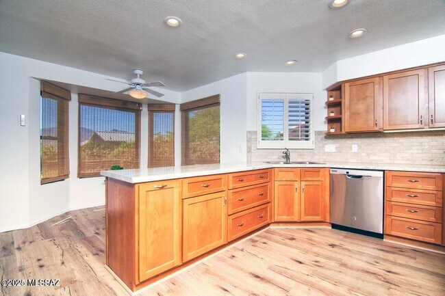 Building Photo - 14582 N Alamo Canyon Dr