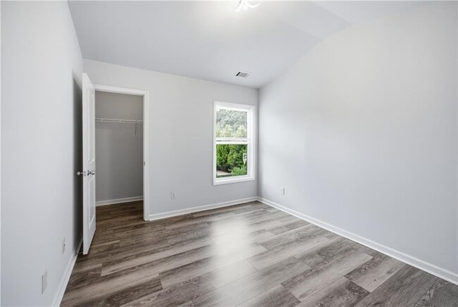 Building Photo - 4960 Ducote Trail