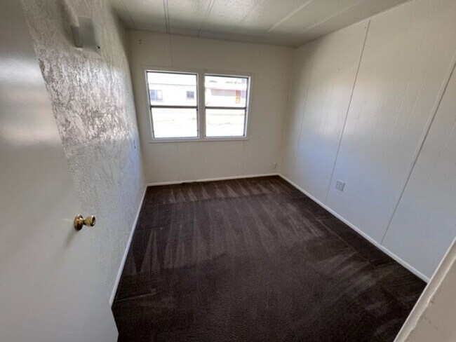 Building Photo - 1288 Pima Way