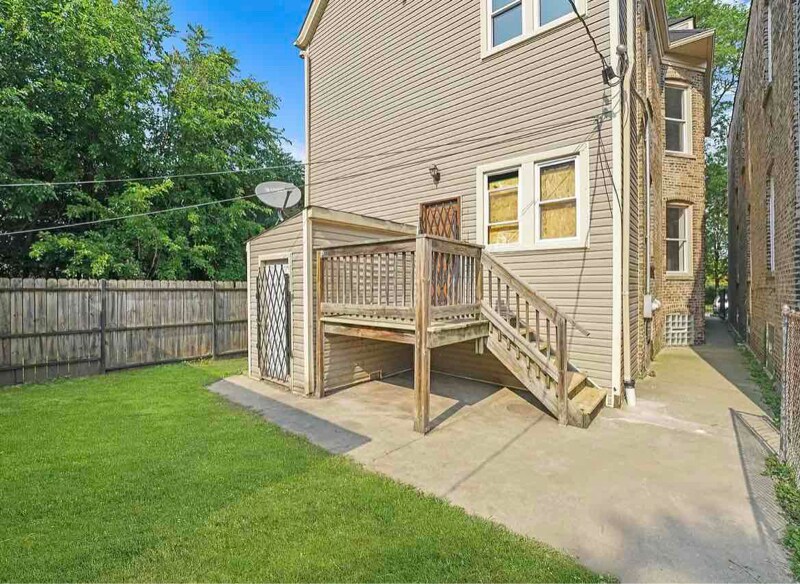 Building Photo - 6430 S Green St