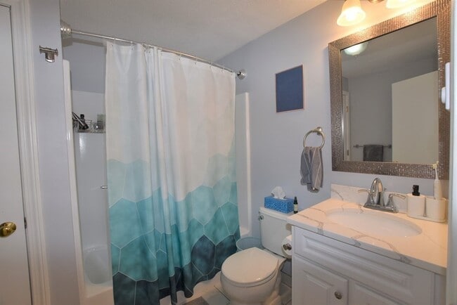 Building Photo - 88 Charles St