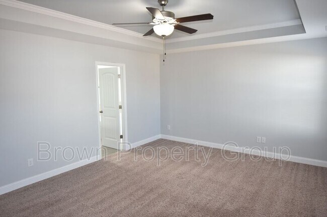 Building Photo - 441 Stonebriar Ave