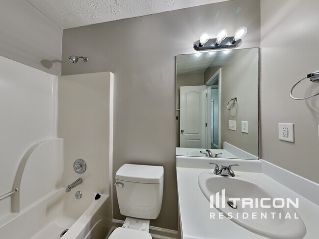 Building Photo - 105 Wynfield Dr