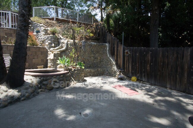 Building Photo - 4918 Chaparral Way