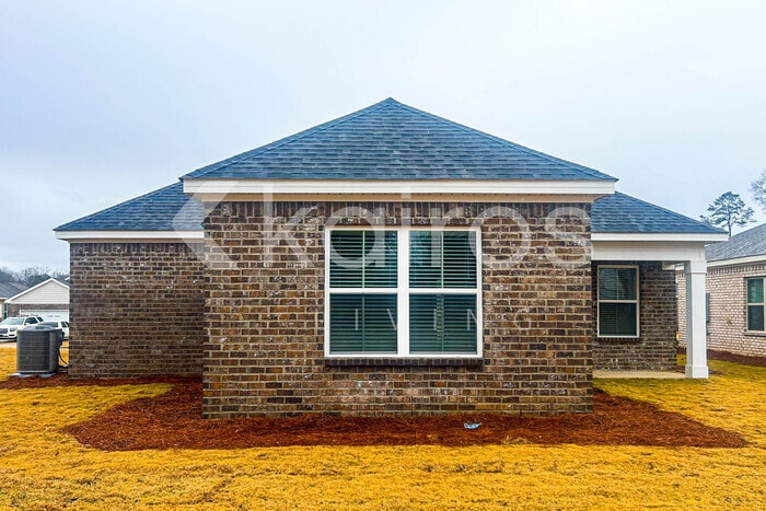 Building Photo - 128 Denise Dr