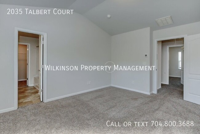 Building Photo - 2035 Talbert Ct