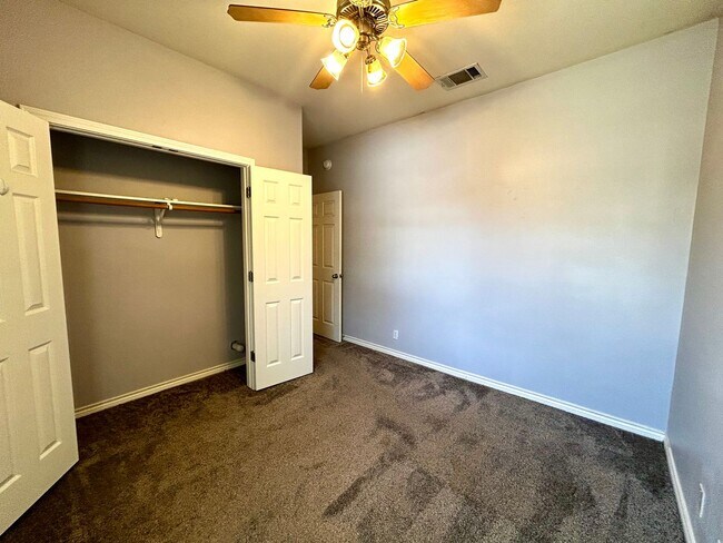 Building Photo - 408 Nelray Blvd