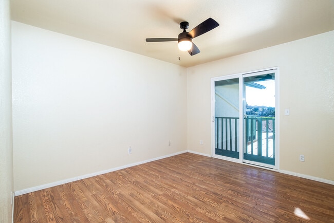 Building Photo - 1908 Broadway St